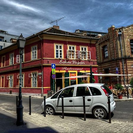 Santico Art Hotel And Hostel Budapest Eksteriør bilde