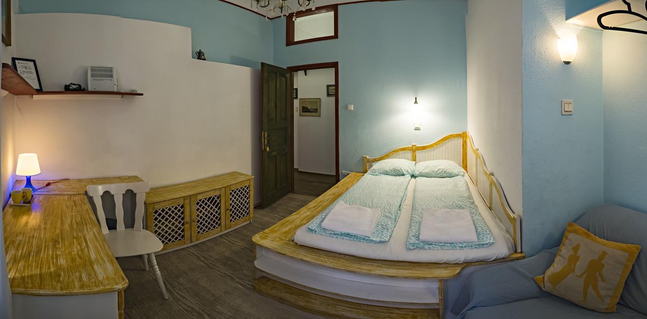 Santico Art Hotel And Hostel Budapest Eksteriør bilde