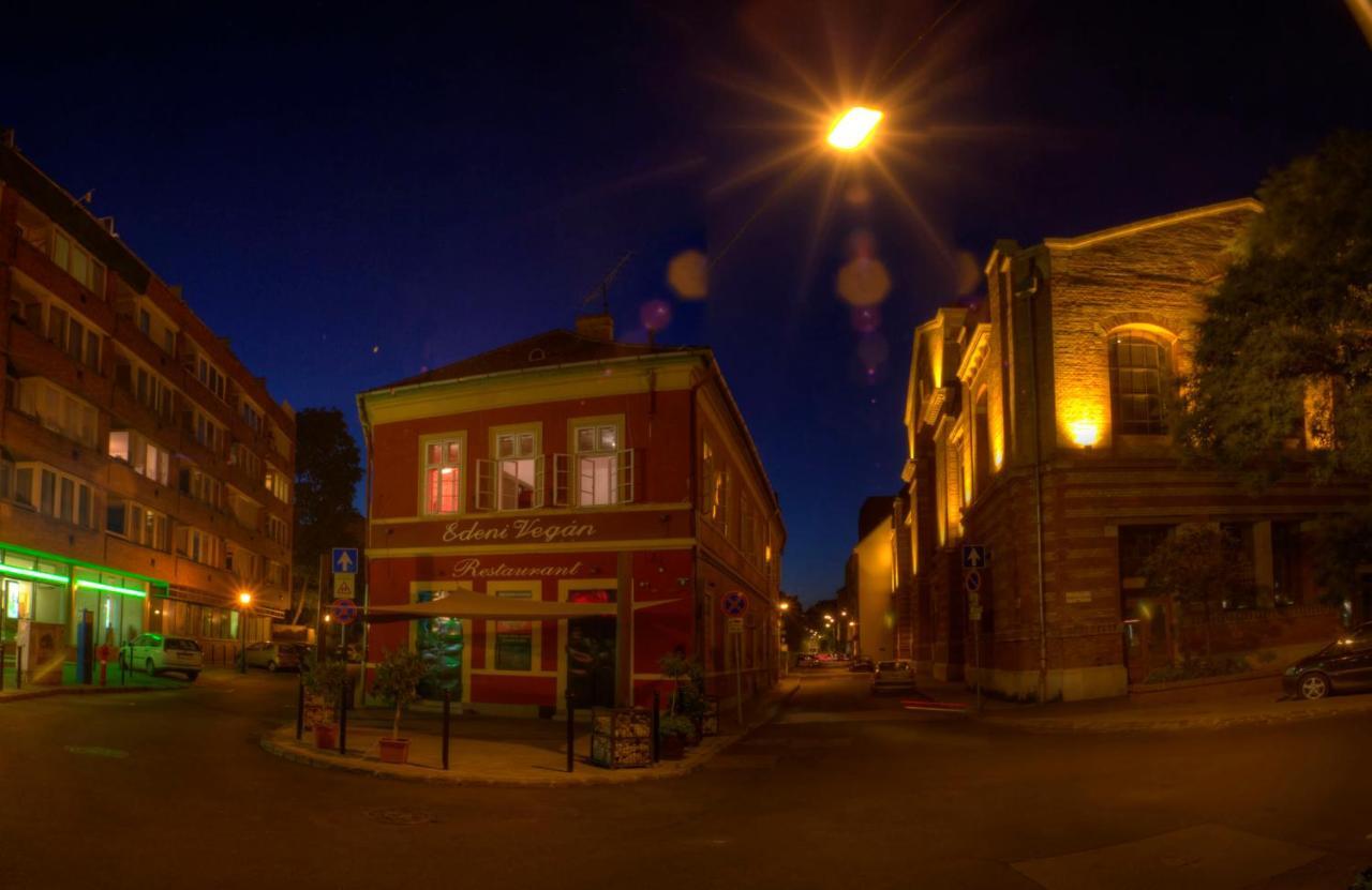Santico Art Hotel And Hostel Budapest Eksteriør bilde
